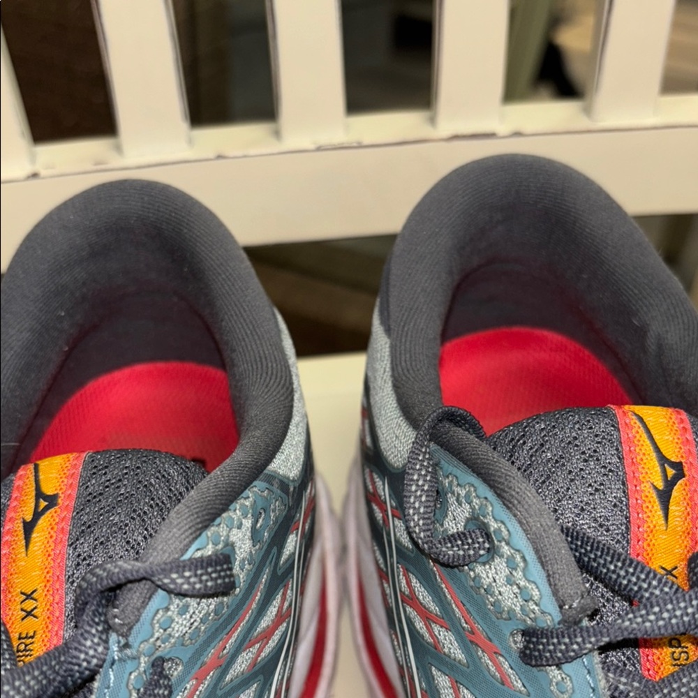 Mizuno Wave Inspire XX Blue Gray and Red Athletic Shoes - Picture 10 of 11